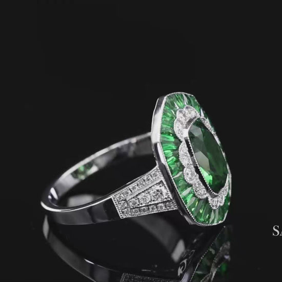 18K(750) White Gold Natural Brilliant Diamond and Tsavorite Ring