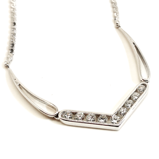 18K (750) White Gold Diamond Necklace